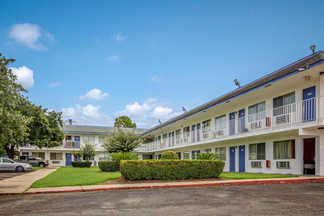 Motel 6-Conroe, Tx Eksteriør billede