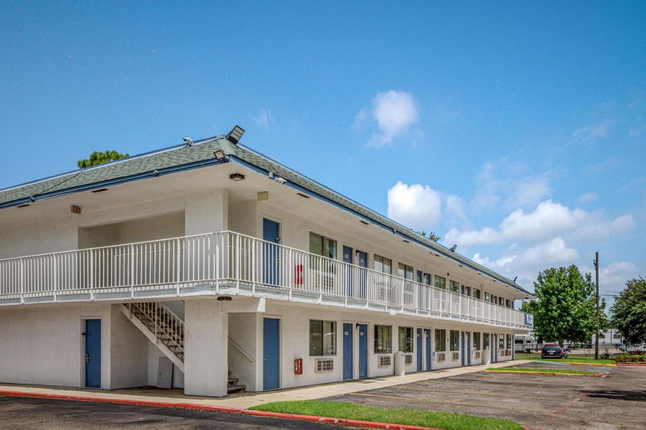 Motel 6-Conroe, Tx Eksteriør billede