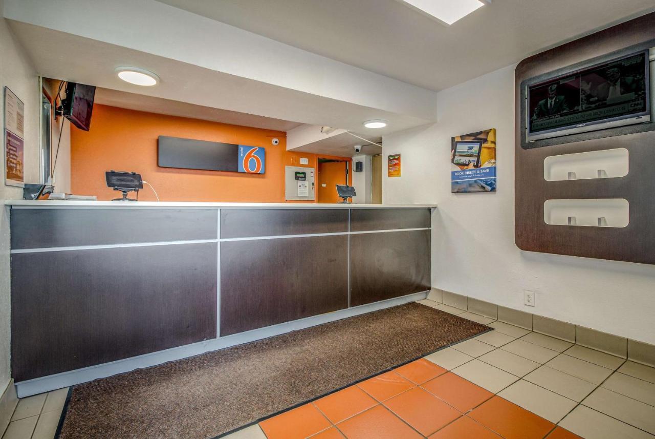 Motel 6-Conroe, Tx Eksteriør billede