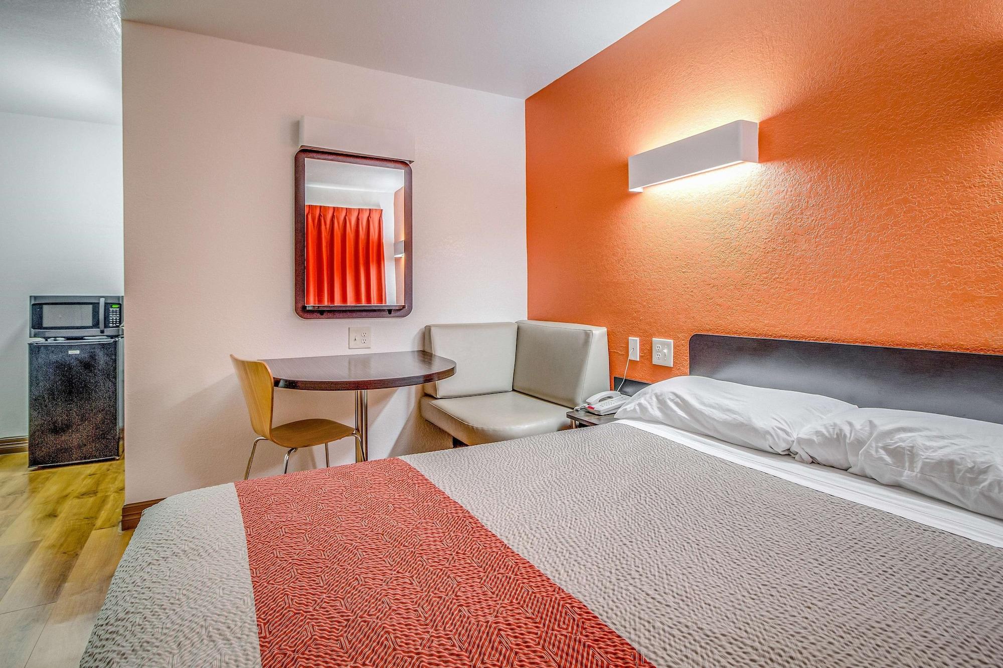 Motel 6-Conroe, Tx Eksteriør billede